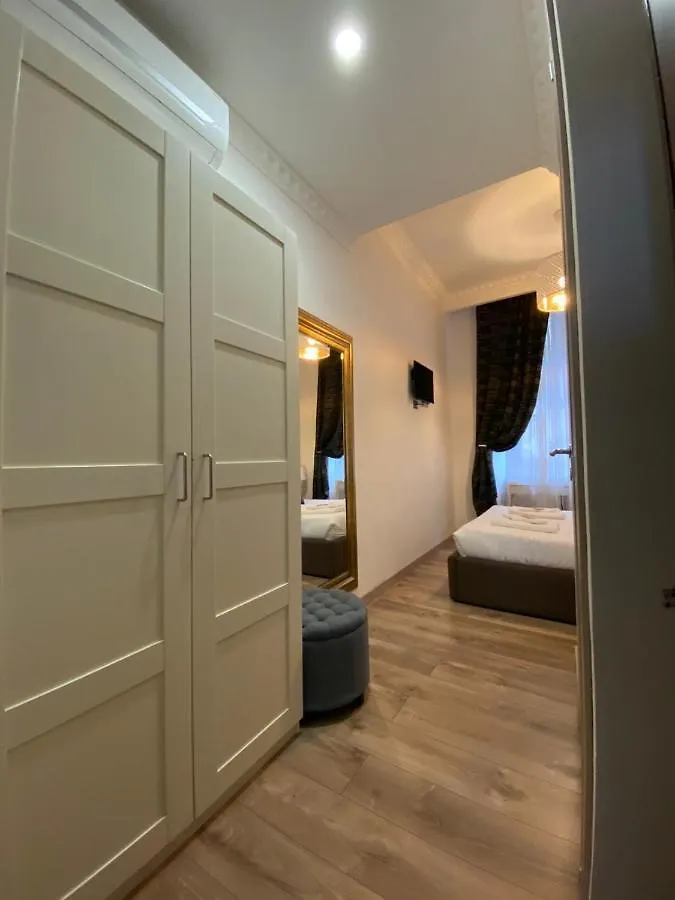 The Place In Rome Guest House